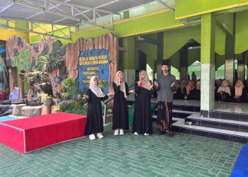 Tak Sekadar Bersarung, MTsN 5 Sragen Kobarkan Semangat Santri Menuju Indonesia Emas