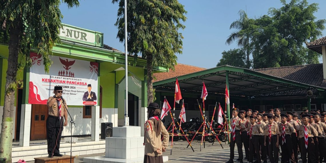 MTsN 2 Sragen Gelar Persami Sambut Anggota Baru Penggalang Gudep 19.007-19.008