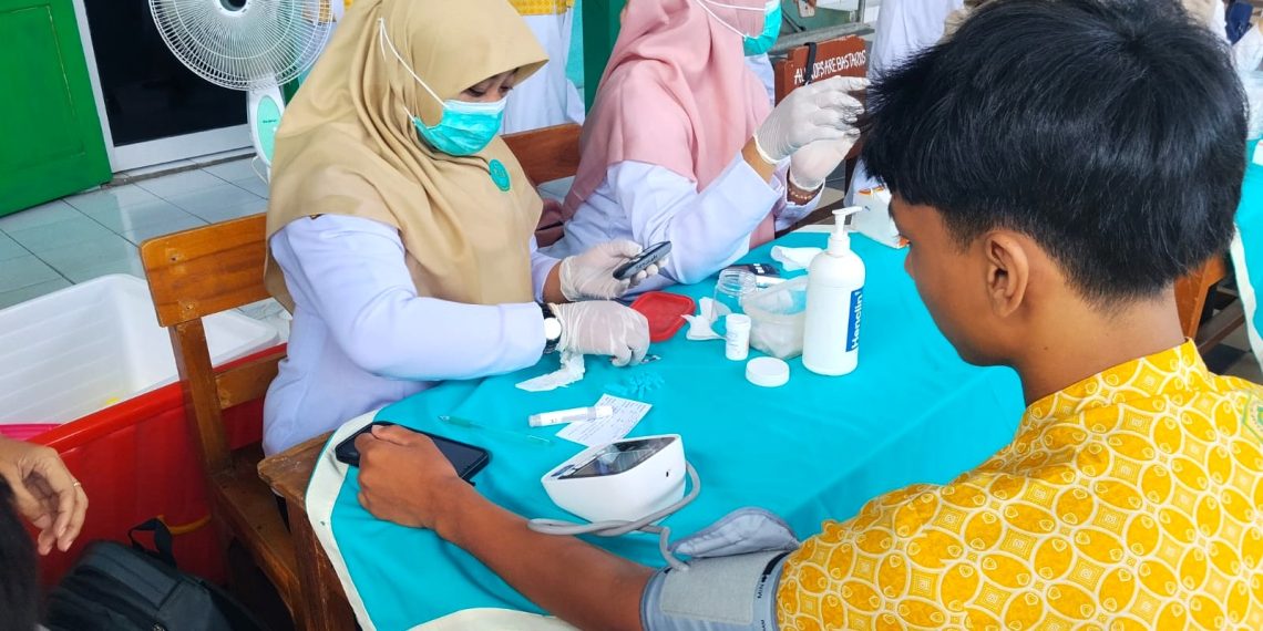 Monitoring Kesehatan Sejak Dini, MAN 2 Sragen Gelar Skrining Kesehatan Bersama Puskesmas Plupuh 1