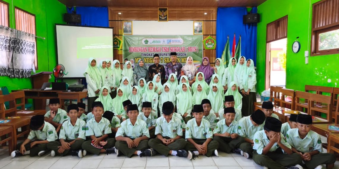 Kedatangan Tim KUA Miri, Murid MTsN 7 Sragen Antusias Ikuti Bimbingan Remaja Usia Sekolah