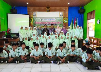 Kedatangan Tim KUA Miri, Murid MTsN 7 Sragen Antusias Ikuti Bimbingan Remaja Usia Sekolah
