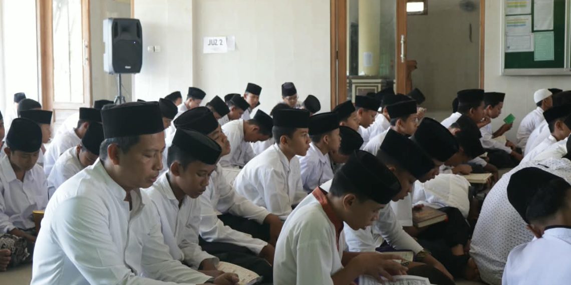 Bangun Generasi Qurani, MTsN 2 Sragen Gelar Khotmil Quran