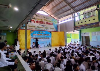 Peringatan Hari Santri Nasional di MTsN 3 Sragen: Padukan Dakwah, Bahasa, dan Seni