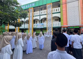 Peringati Hari Santri 2026, MAN 3 Sragen Gelar Upacara Khidmat dan Penampilan Hadroh Rohis