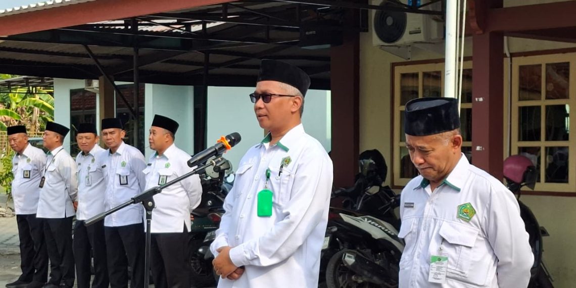 Apel Pagi Kemenag Sragen, dari Penyerahan SK Pensiun hingga Penyambutan Pejabat Baru